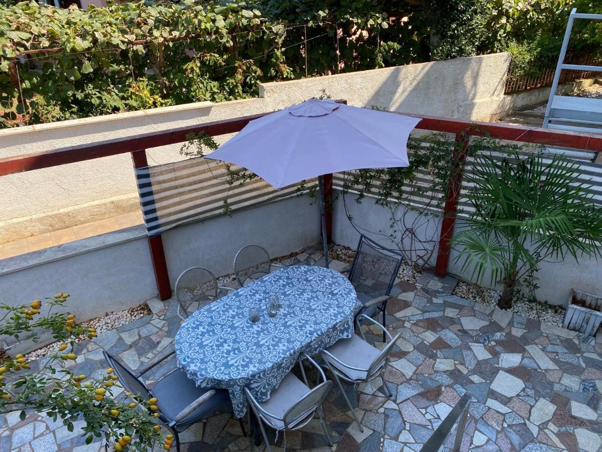 Apartamento Casa Rosa Banjole Exterior foto